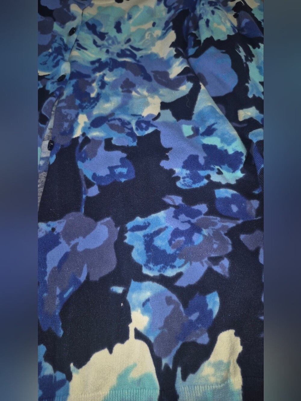2 Womens Floral Sweaters Size Large